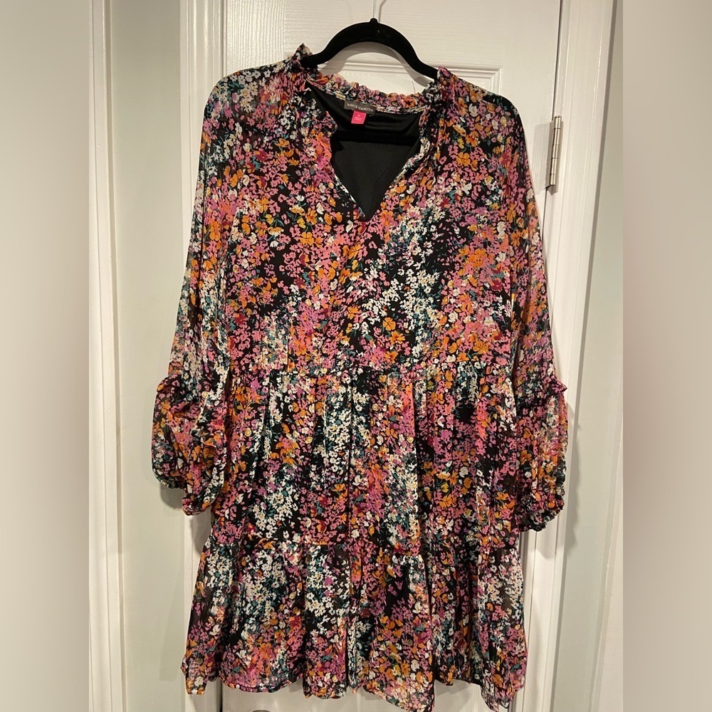 NWT Vince Camuto Size M Black Floral Ruffle Flowy Long Sleeve Sheer Mini Dress